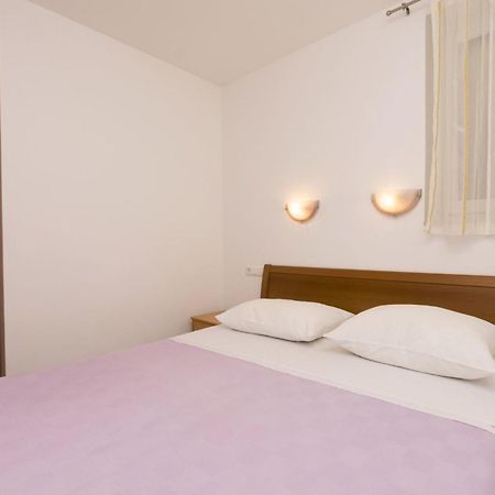 Apartments Mira أوميس المظهر الخارجي الصورة