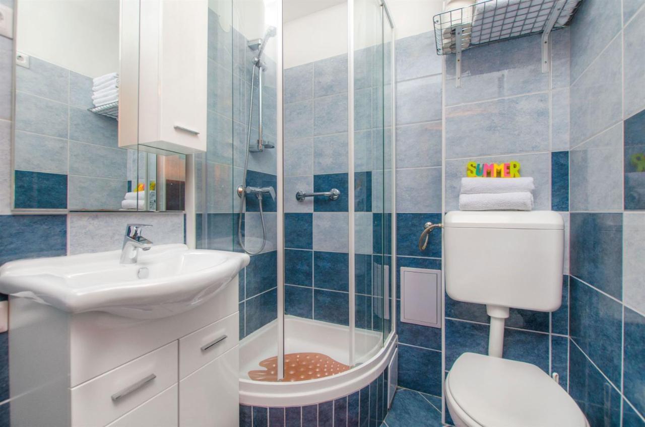 Apartments Mira أوميس المظهر الخارجي الصورة