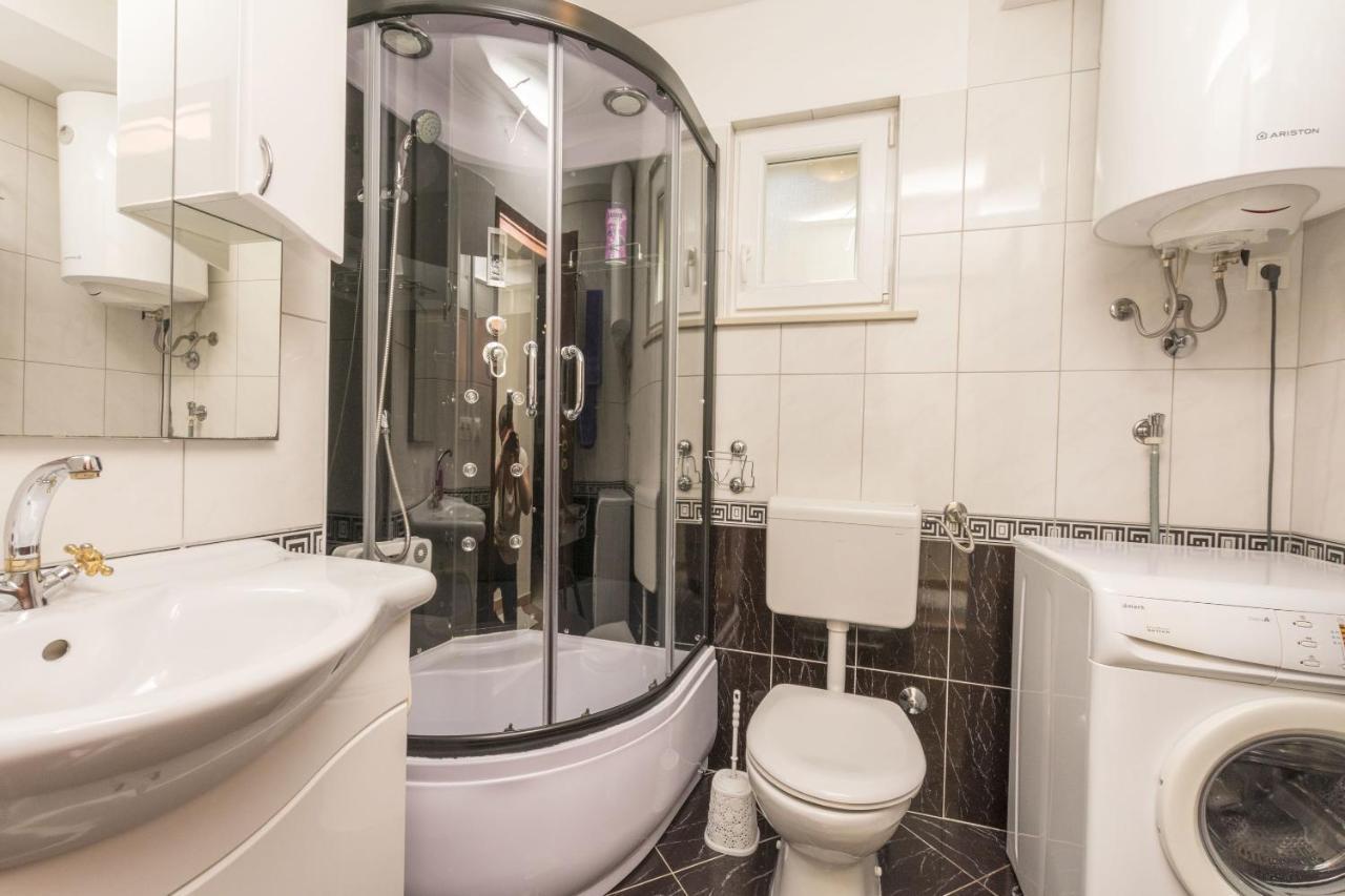 Apartments Mira أوميس المظهر الخارجي الصورة