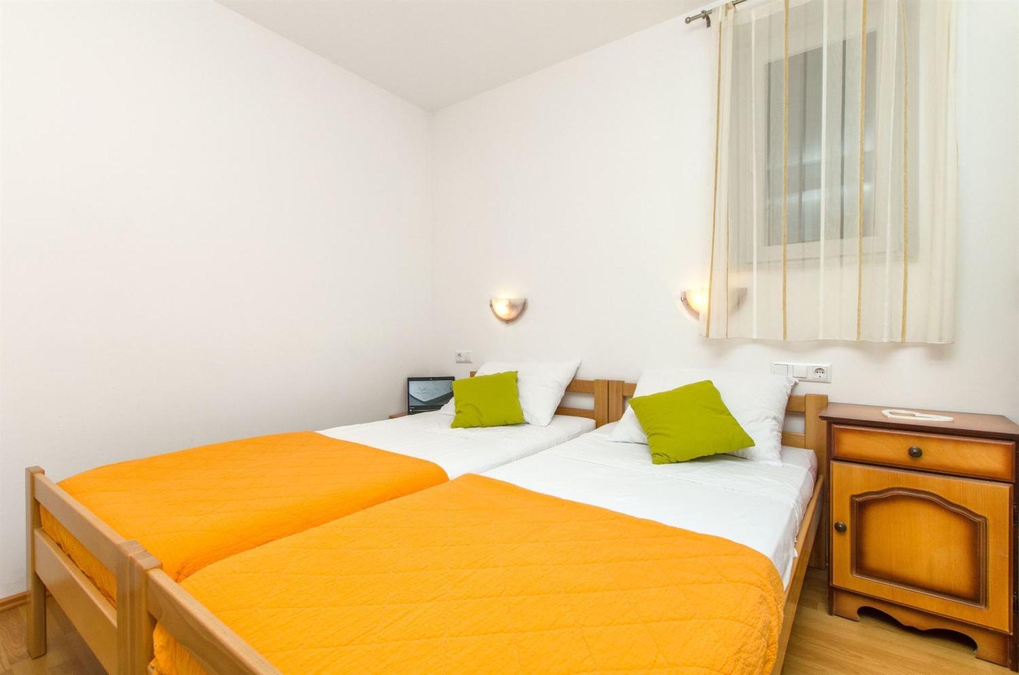 Apartments Mira أوميس المظهر الخارجي الصورة