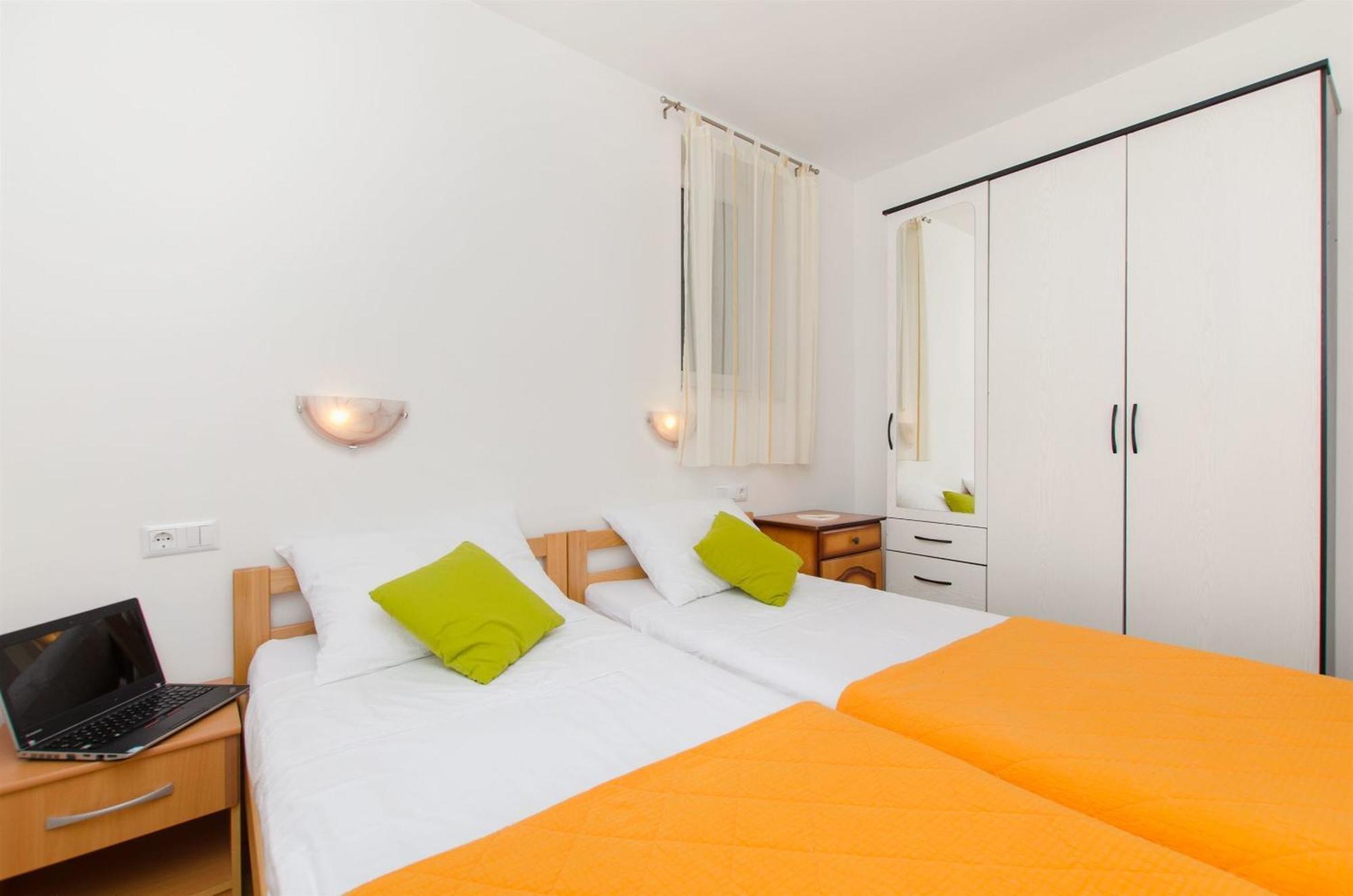 Apartments Mira أوميس المظهر الخارجي الصورة