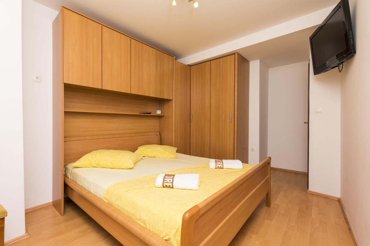 Apartments Mira أوميس المظهر الخارجي الصورة