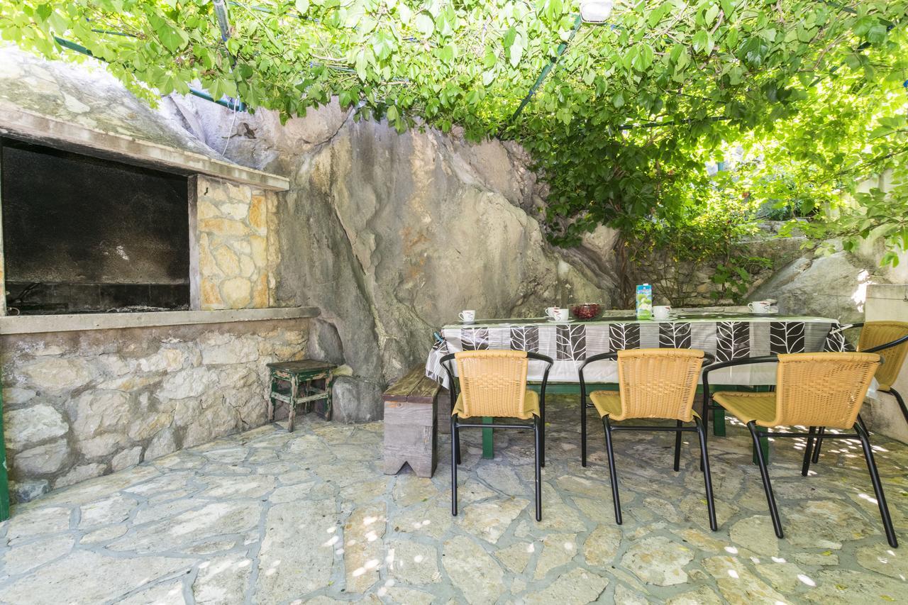 Apartments Mira أوميس المظهر الخارجي الصورة